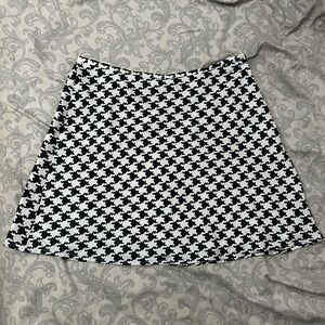 Black and White Houndstooth Mini Skirt